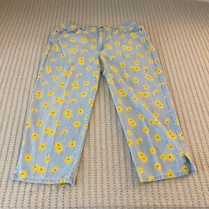 Liz Claiborne Sunflower Denim Capri Pants - Size: 14